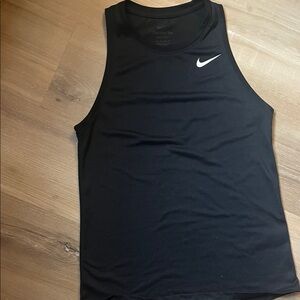 Nike women’s Black Sleeveless Top